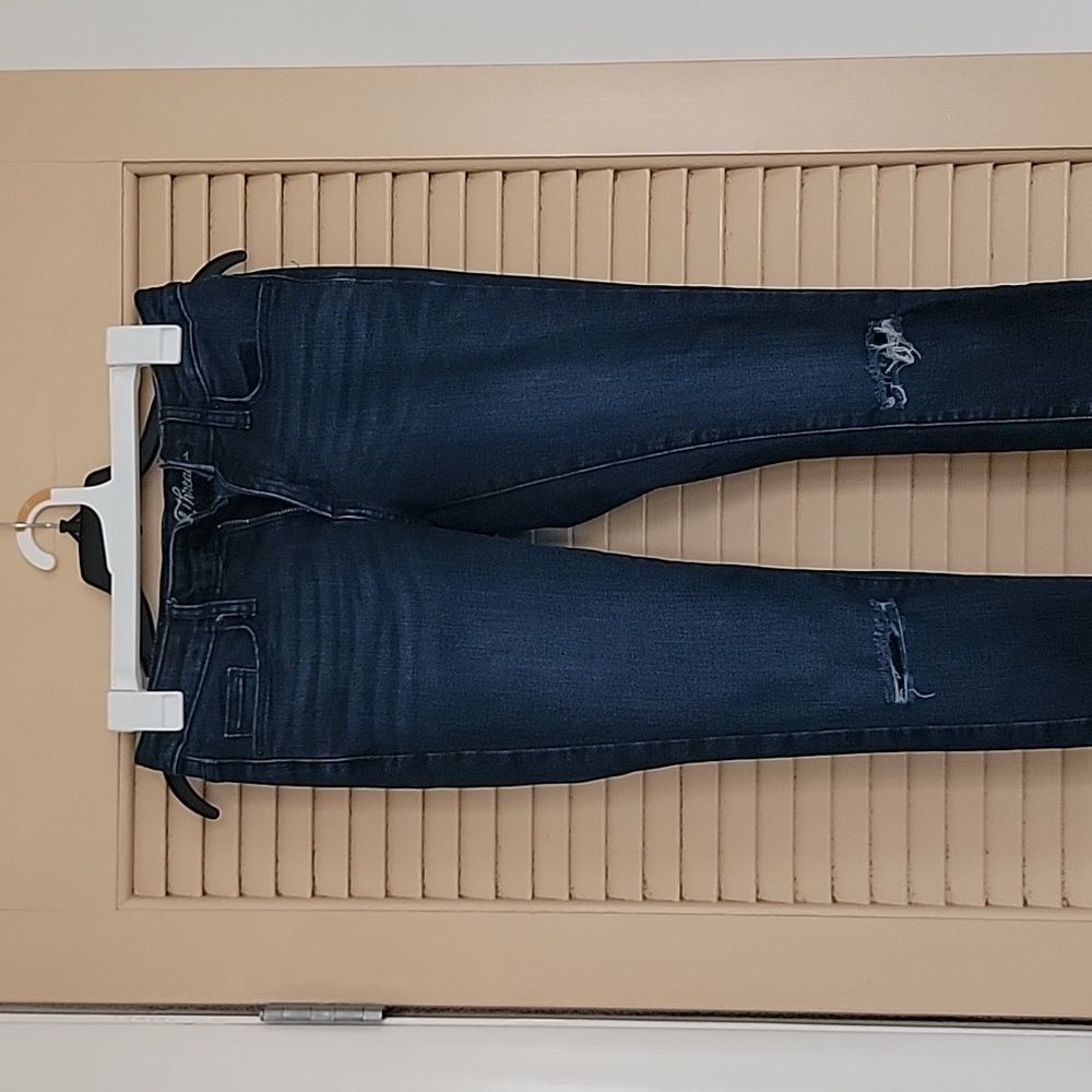 Universal thread jeans